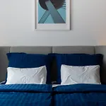 Grand - Luxury With Free Parking דירה
