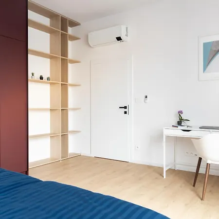 Grand - Luxury With Free Parking דירה ברטיסלאבה